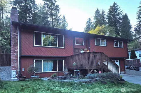 3510 W Tapps Dr E, Lake Tapps, WA 98391
