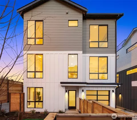 4420 1st Ave NE, Seattle, WA 98105