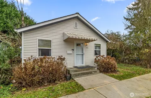335 N Madison St, Monroe, WA 98272