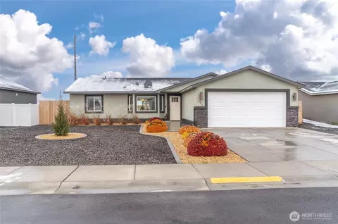 928 Q St SW, Quincy, WA 98848