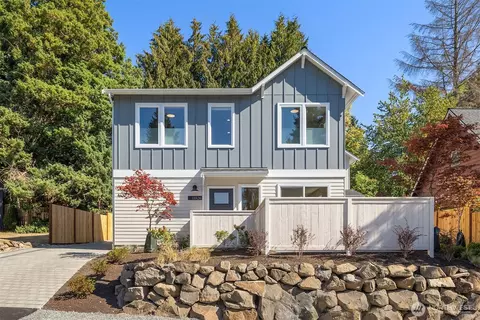 11526 38th Ave NE, Seattle, WA 98125