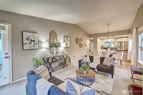 Living - 1800 Mill Creek Rd #4A, Mill Creek, WA 98012 photo 1 of 4