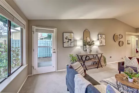 Entry Way - 1800 Mill Creek Rd #4A, Mill Creek, WA 98012 photo 1 of 2