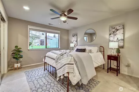 Bedroom - 1800 Mill Creek Rd #4A, Mill Creek, WA 98012 photo 1 of 3