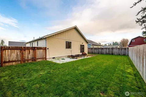 Exterior - 1136 Falcon Ct, Everson, WA 98247 photo 6 of 7