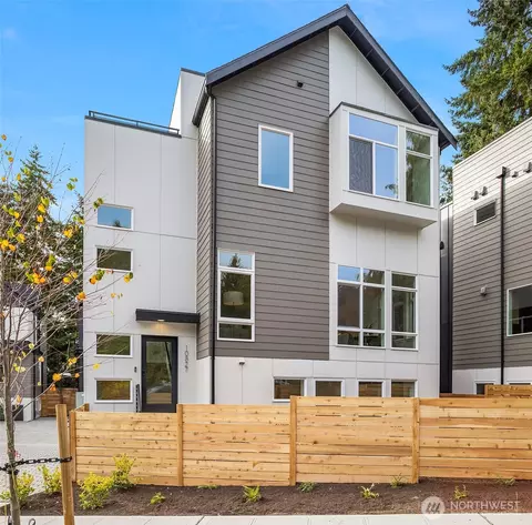 10827 11th Ave NE, Seattle, WA 98125