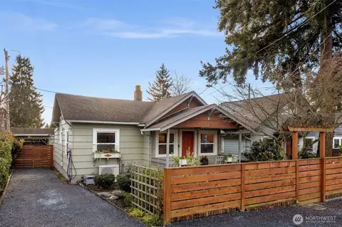 335 N 104th St, Seattle, WA 98133
