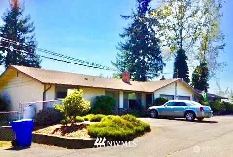 4418 4416 108th Ave E, Edgewood, WA 98372