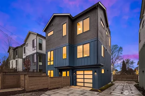 4412 1st Ave NE, Seattle, WA 98105