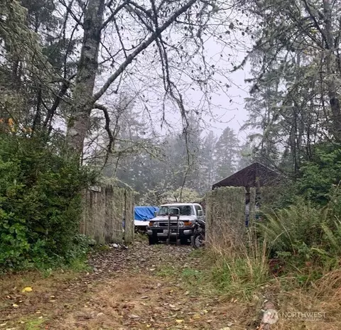 27403 V St, Ocean Park, WA 98640