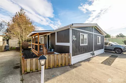 700 NW Crosby Ave #19, Oak Harbor, WA 98277