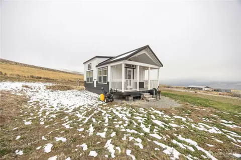 577 Bill Shaw Rd, Pateros, WA 98846
