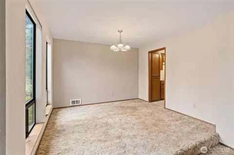Living - 2610 81st Pl SE, Everett, WA 98203 photo 6 of 7