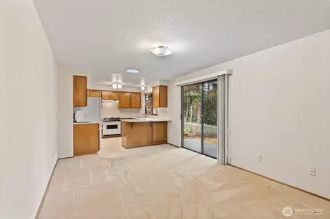 Living - 2610 81st Pl SE, Everett, WA 98203 photo 1 of 7