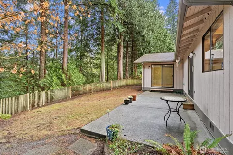 Exterior - 2610 81st Pl SE, Everett, WA 98203 photo 2 of 5
