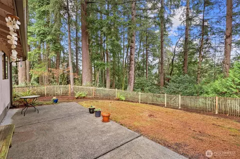 Exterior - 2610 81st Pl SE, Everett, WA 98203 photo 4 of 5