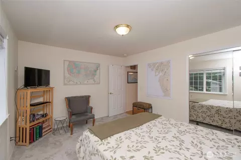 Bedroom - 252 Laura Ln, Sequim, WA 98382 photo 2 of 4