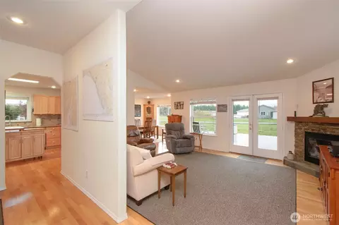 Entry Way - 252 Laura Ln, Sequim, WA 98382 photo 1 of 2