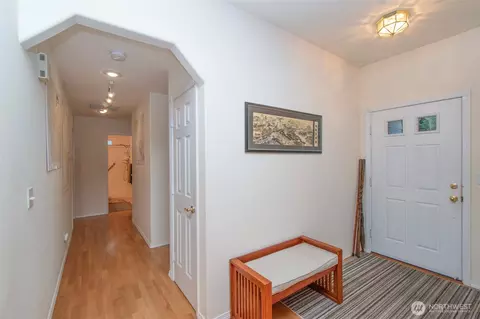 Entry Way - 252 Laura Ln, Sequim, WA 98382 photo 2 of 2