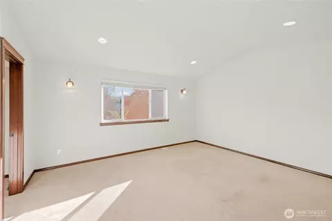 Bedroom - 3413 189th Pl SE, Bothell, WA 98012 photo 4 of 5