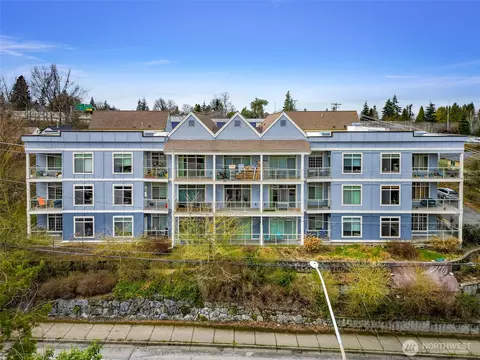 910 Gladstone St #205, Bellingham, WA 98229