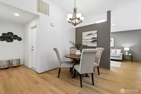 Dining - 2704 130th St SE, Everett, WA 98208 photo 2 of 5