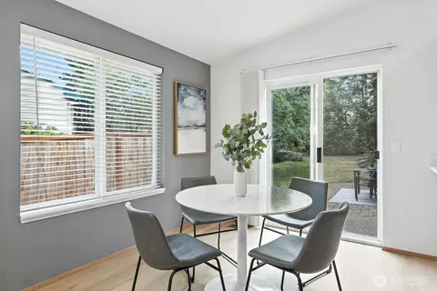 Dining - 2704 130th St SE, Everett, WA 98208 photo 4 of 5