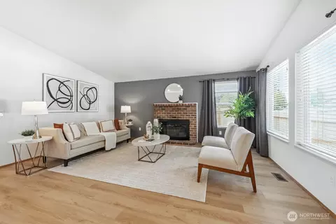 Living - 2704 130th St SE, Everett, WA 98208 photo 1 of 4