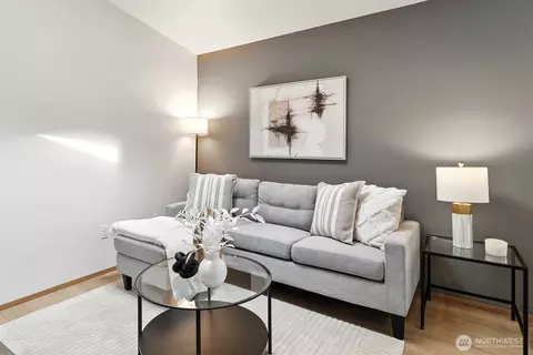 Living - 2704 130th St SE, Everett, WA 98208 photo 4 of 4