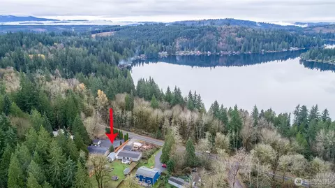 225 N Lake Roesiger Rd, Snohomish, WA 98290