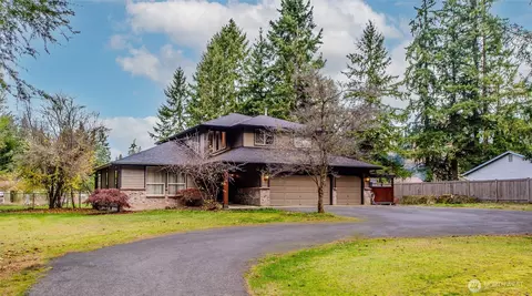 19516 SE 324th St, Kent, WA 98042