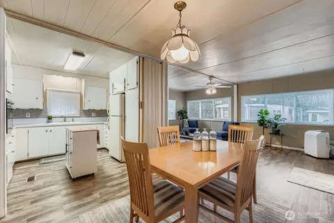 11330 E Riverside Dr #24, Bothell, WA 98011 photo 4