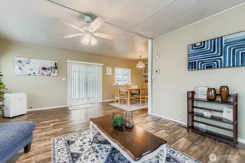 11330 E Riverside Dr #24, Bothell, WA 98011 photo 2