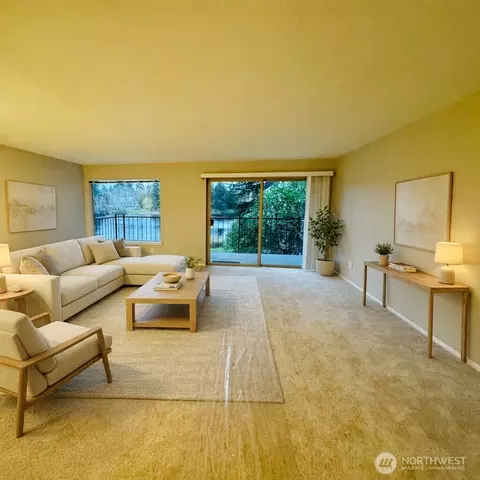 322 N 134th St #203, Seattle, WA 98133