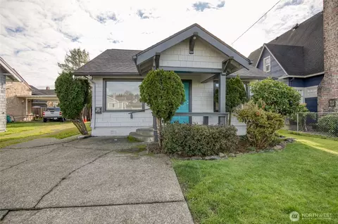 411 W 4th St, Aberdeen, WA 98520