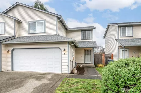 808 13th St SE #E, Puyallup, WA 98372