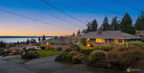 20821 7th Pl S, Des Moines, WA 98198