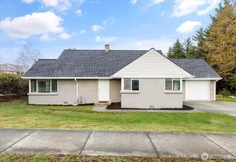 350 NE 7th Ave, Oak Harbor, WA 98277