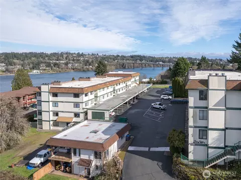 1588 Naval Ave #10, Bremerton, WA 98312