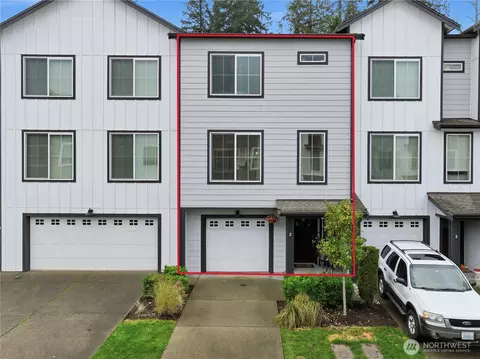 2012 101st Ave SE #2, Lake Stevens, WA 98258