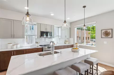 Kitchen - 1322 194th St SE #E1, Bothell, WA 98012 photo 1 of 3