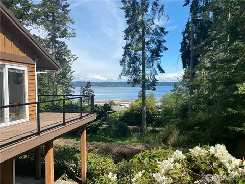 209 Sara Vista Rd, Coupeville, WA 98239