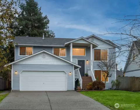6020 50th St NE, Marysville, WA 98270