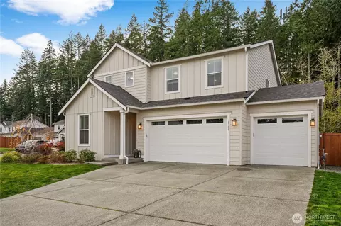 6700 Skipper Ln SE, Port Orchard, WA 98367