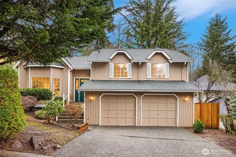 2715 NE 184th Pl, Lake Forest Park, WA 98155