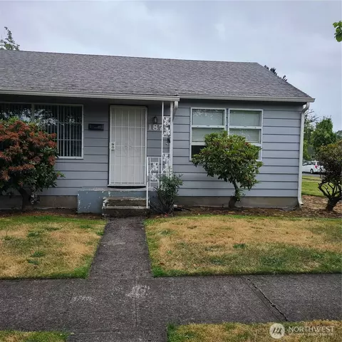 Exterior - 960 19th, Longview, WA 98632 photo 2 of 6