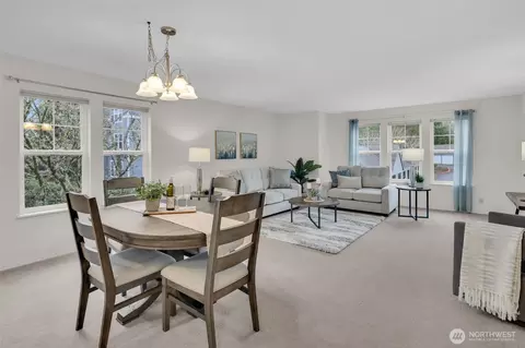 3941 226th Pl SE #211, Issaquah, WA 98029