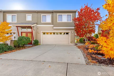 219 Apple St, Bremerton, WA 98310