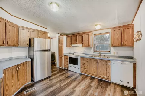 28320 13th Ave E, Roy, WA 98580 photo 6