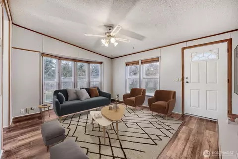 28320 13th Ave E, Roy, WA 98580 photo 3